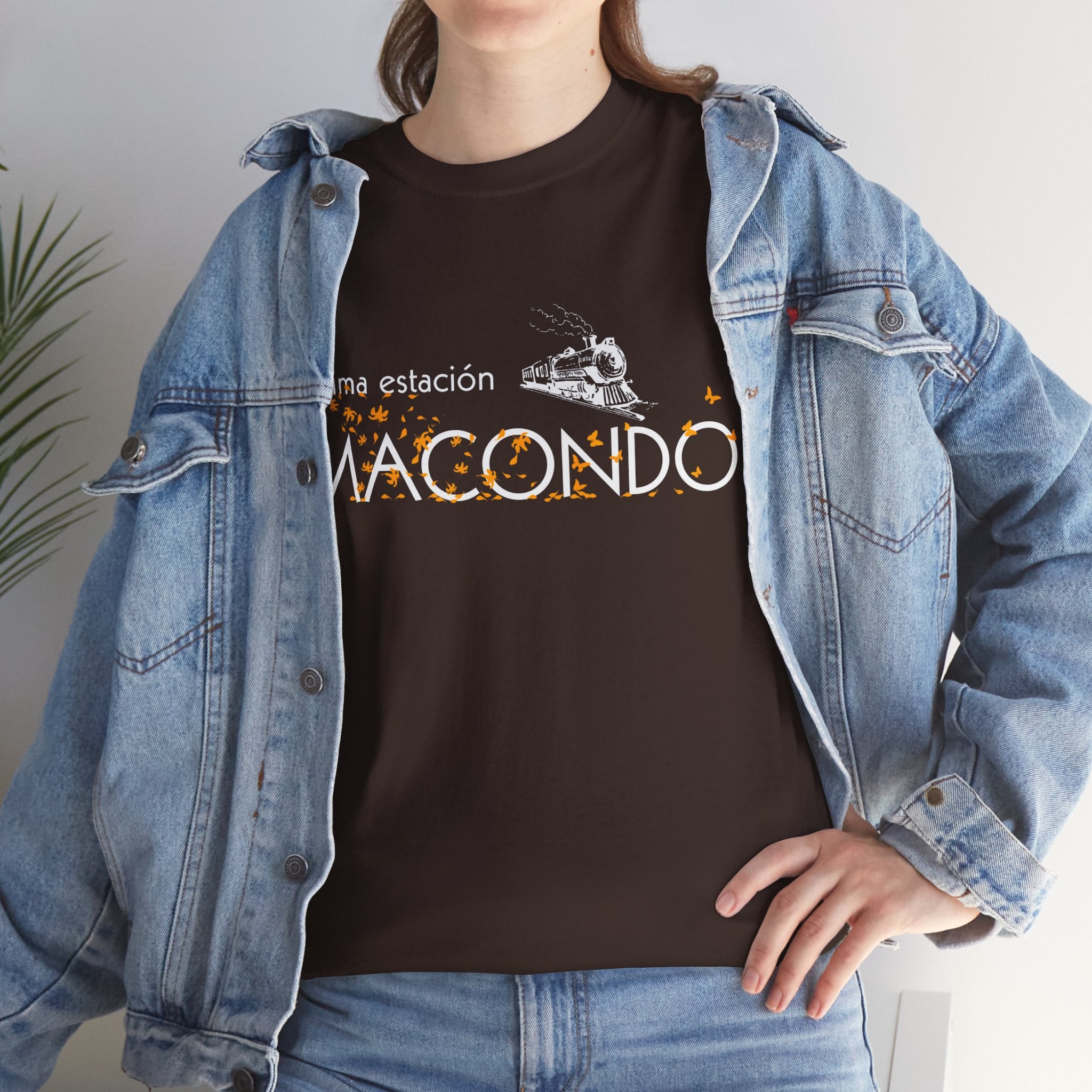 Macondo | Unisex T-Shirt - Spanish